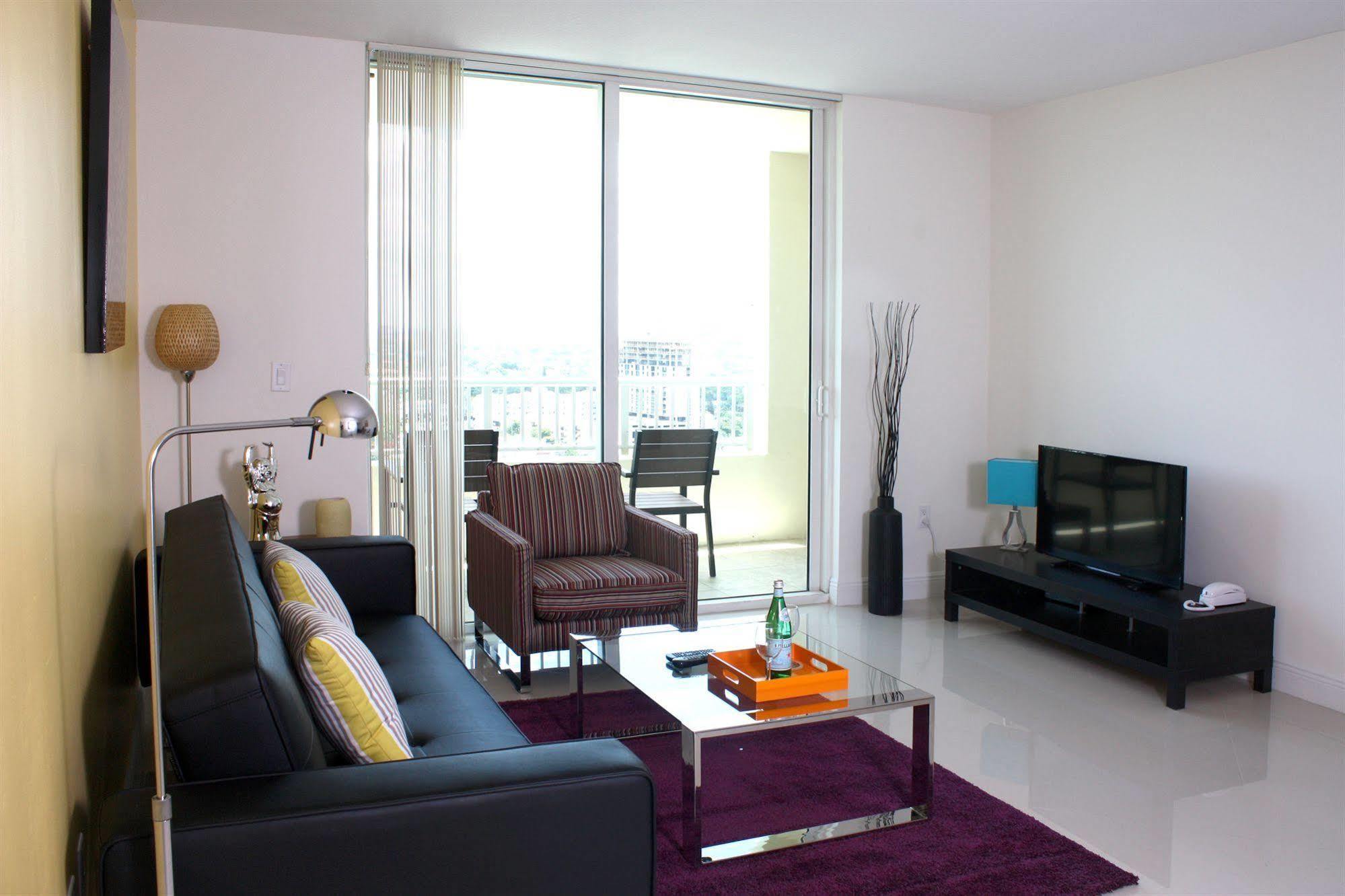 Dharma Home Suites Miami At Brickell Ngoại thất bức ảnh
