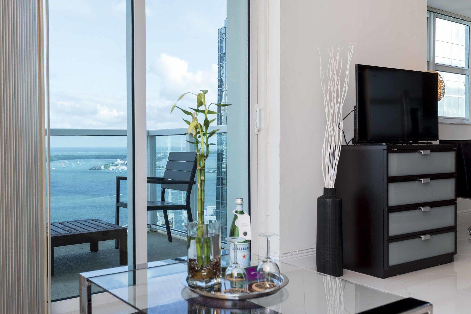 Dharma Home Suites Miami At Brickell Ngoại thất bức ảnh